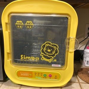 UV- Sterilizer and Dryer for Baby Bottles Kitchen